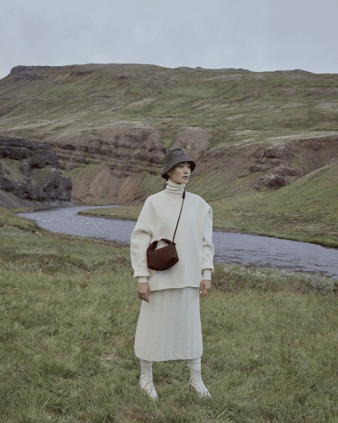 Valersia Poléne Bren Leather Bag | Elegant and Functional Everyday Accessory