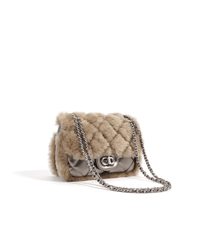 Valersia Elegant leather shoulder bag | Modern and functional elegance