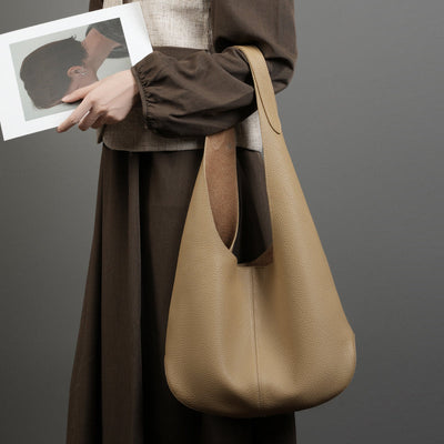 Valersia Bovina Softline Shoulder Bag | Lightweight and elegant design