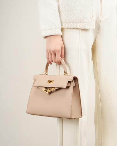 Valersia Classic Allure genuine leather bag | Elegance with gold accessories