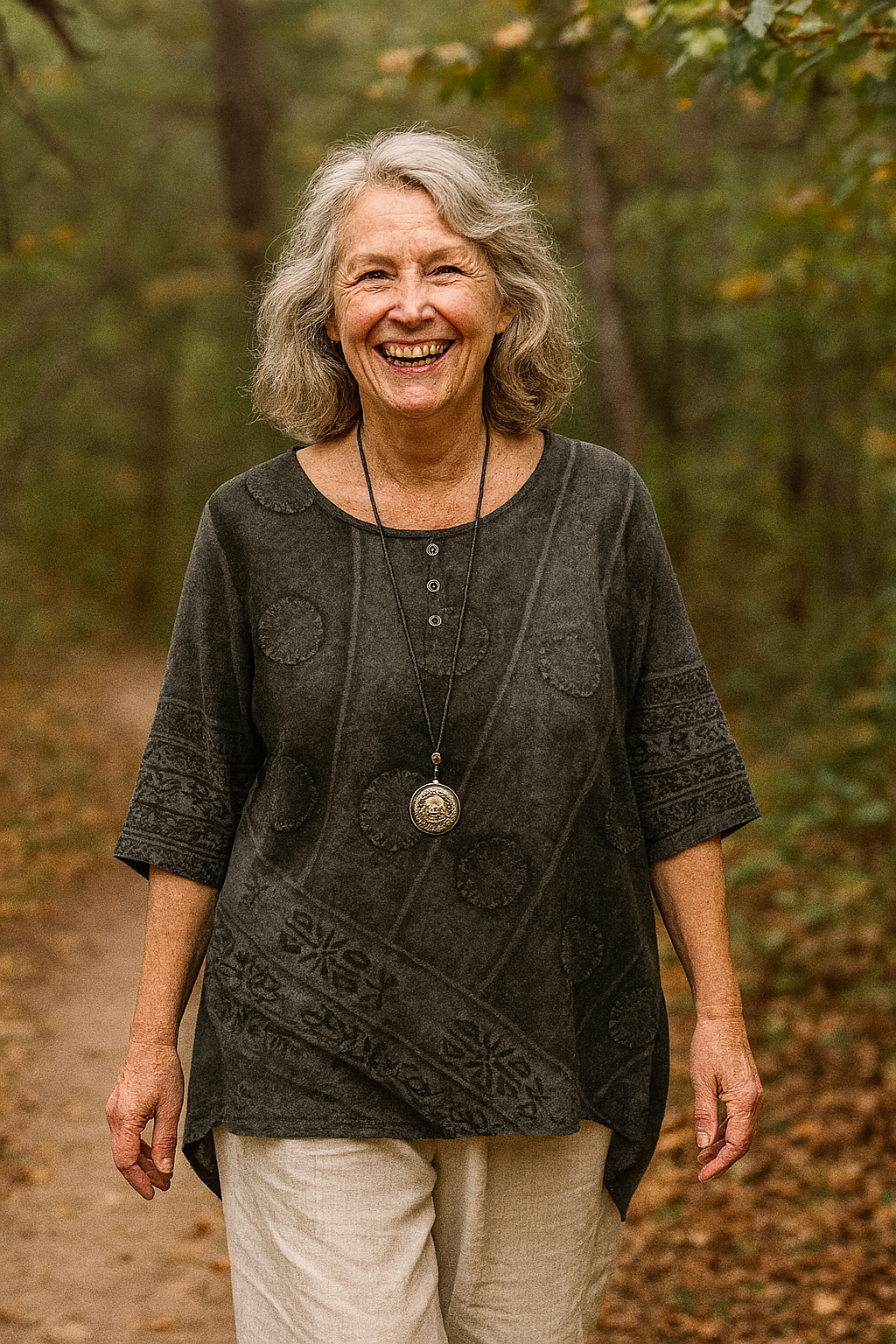 Ysolde | Elegant Artistic Top – Effortless Flow, Stunning Flattery