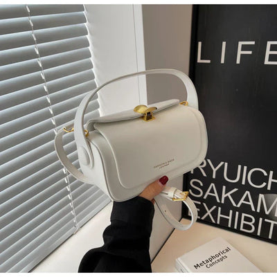 Valersia Handbag and shoulder bag with minimalist retro buckle | Elegant and versatile design