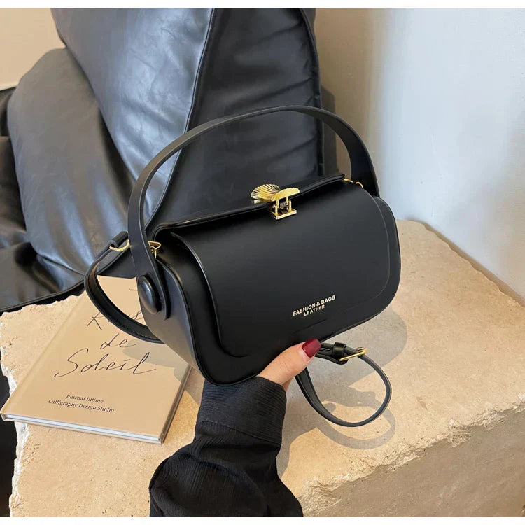 Valersia Handbag and shoulder bag with minimalist retro buckle | Elegant and versatile design