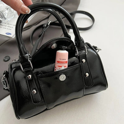 Valersia Modern luxury leather bag | Elegant and modern design